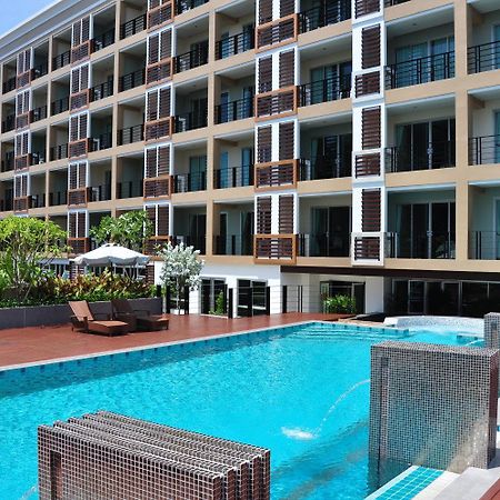 August Suites Pattaya Extérieur photo