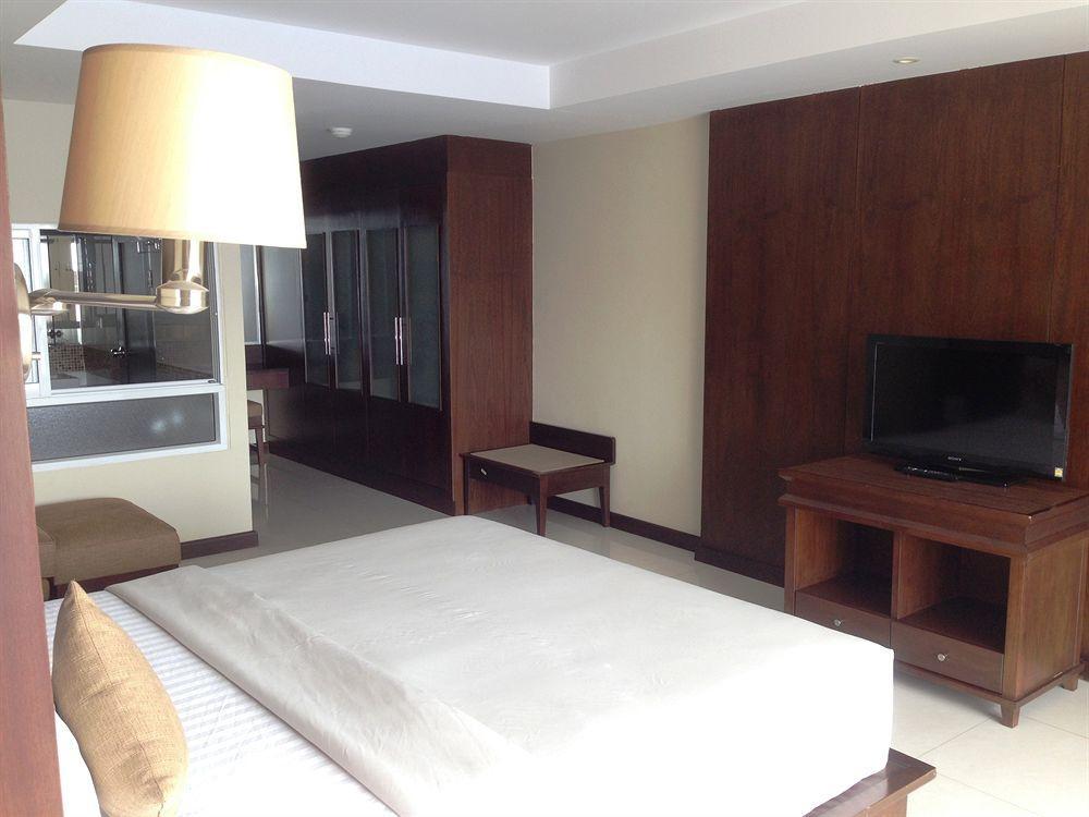 August Suites Pattaya Extérieur photo