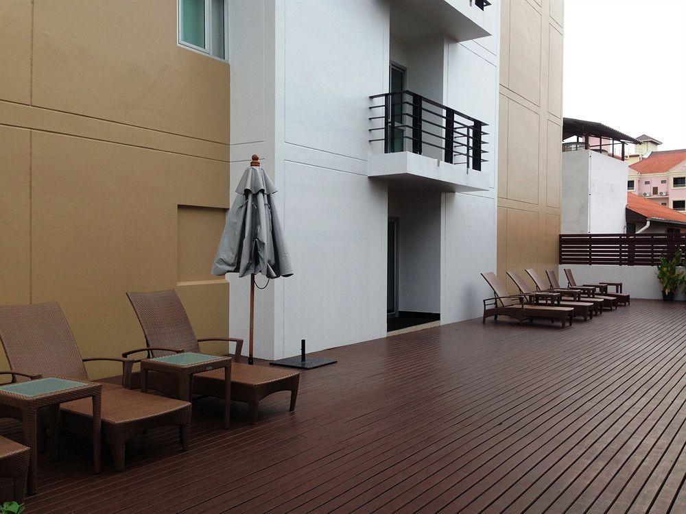 August Suites Pattaya Extérieur photo